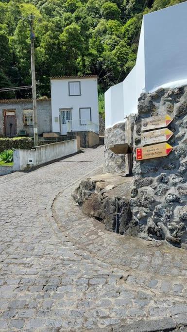 Вілла Casa Do Sanguinho Faial da Terra Екстер'єр фото